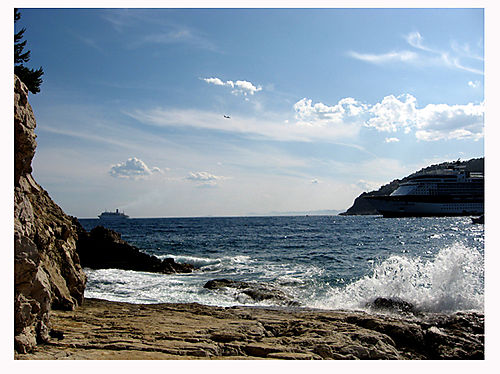 Cap Ferrat-mer agitée